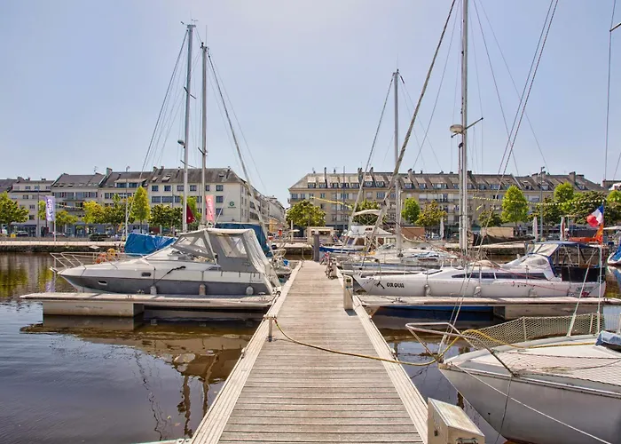 Botel Sejour Insolite Sur Ulysse - Bateau - Port De Caen